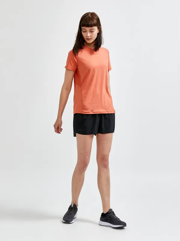 1908781-999000_ADV Essence 2-Inch Stretch Shorts_Closeup5.jpg